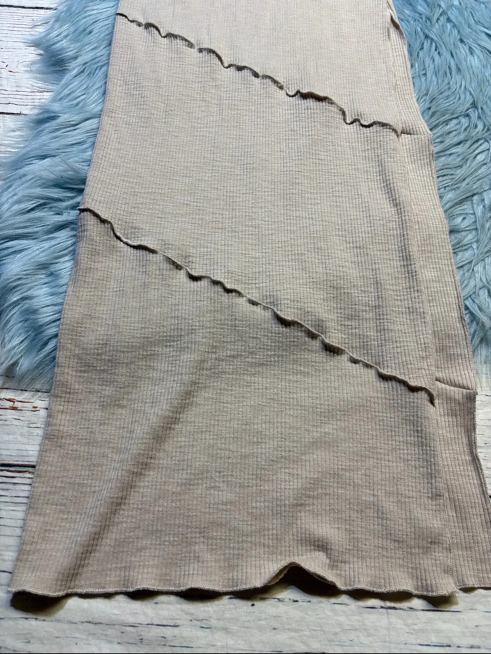 Princess Polly Beige Ribbed Stretch Side Slit Maxi Skirt sz 4
